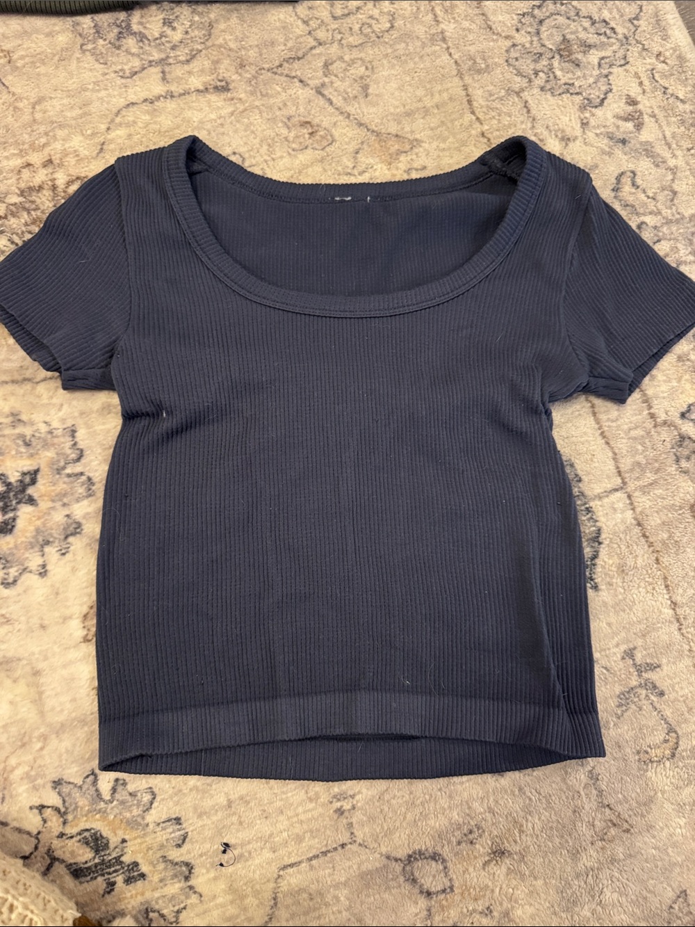 Women's Scoop Neck Ribbed Crop Top - Black